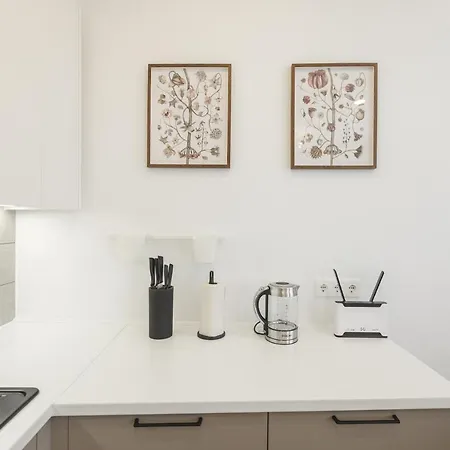 1212 With Free Parking * 里加