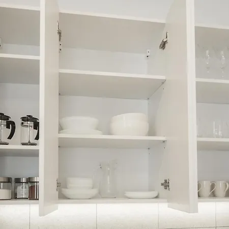 1212 With Free Parking *