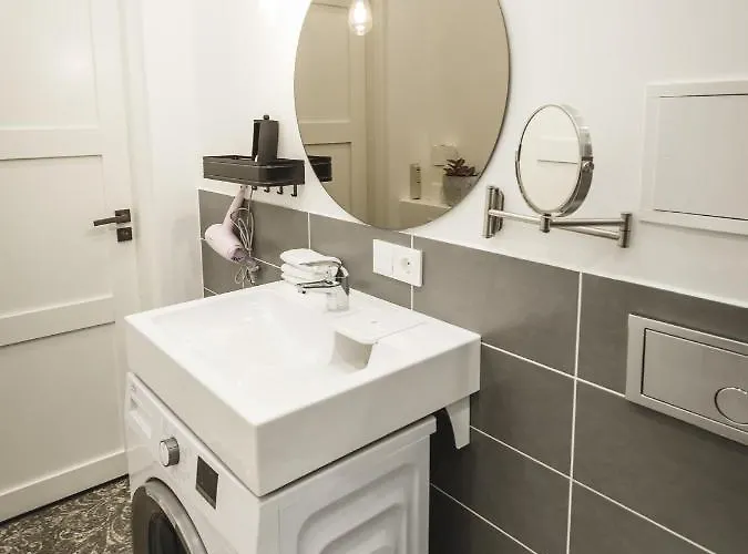 아파트 1212 With Free Parking