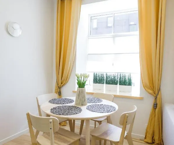 1212 With Free Parking Apartment Riga