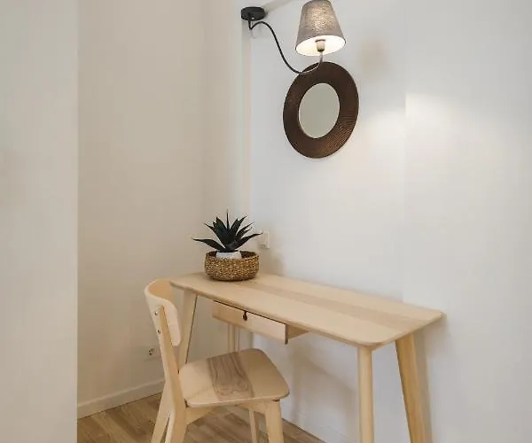 1212 With Free Parking Apartment Riga