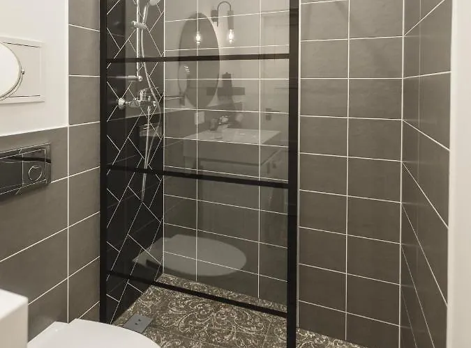 1212 With Free Parking 아파트