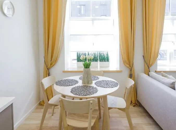 Apartment 1212 With Free Parking *