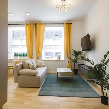 1212 With Free Parking * Riga