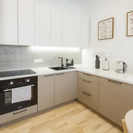 Apartment 1212 With Free Parking