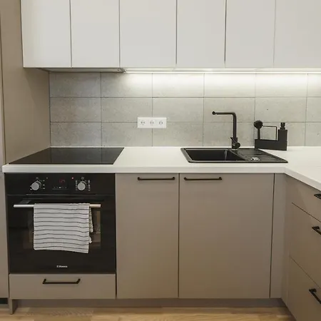 1212 With Free Parking Apartment Riga