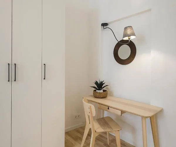 1212 With Free Parking Рига